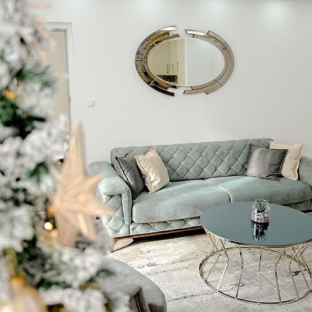 Fontana apartmani FREE parking Tuzla Bagian luar foto